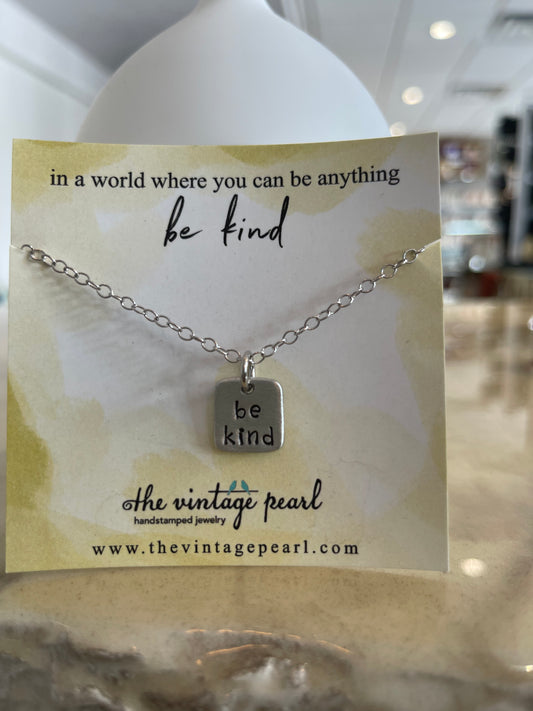 Be kind necklace